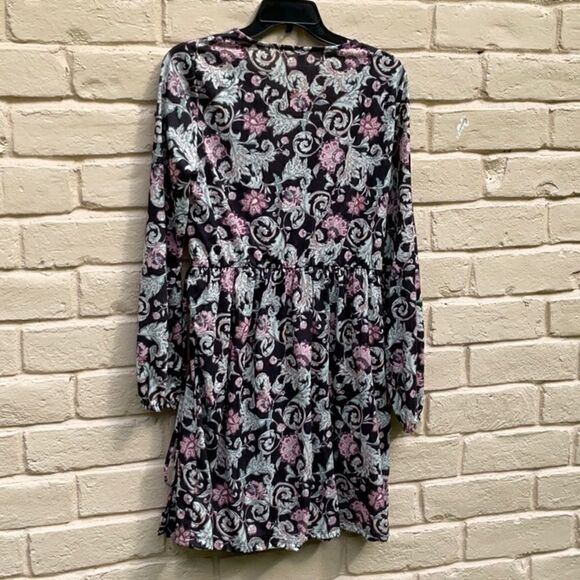 Take 50% OFF- Xhilaration FloralMini Dress Deep V-Neck, Elastic Waist, Size-M - Picture 4 of 4